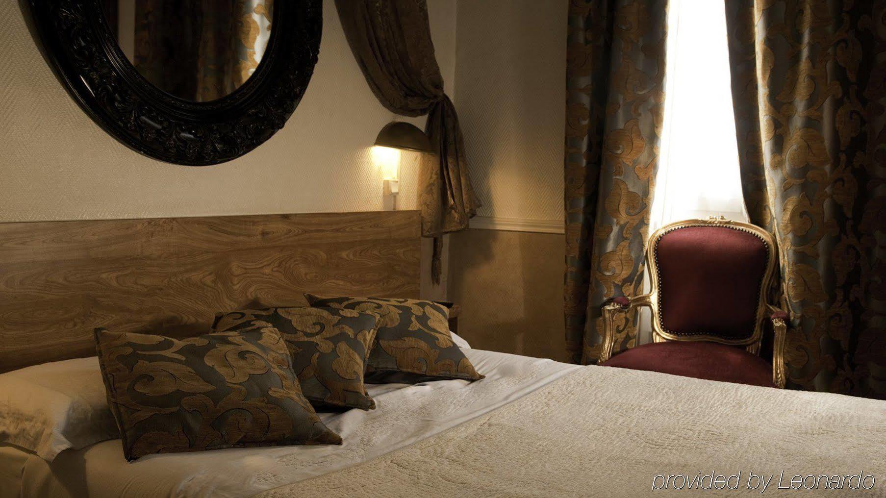 פריז Hotel Petit Saint-Honore מראה חיצוני תמונה